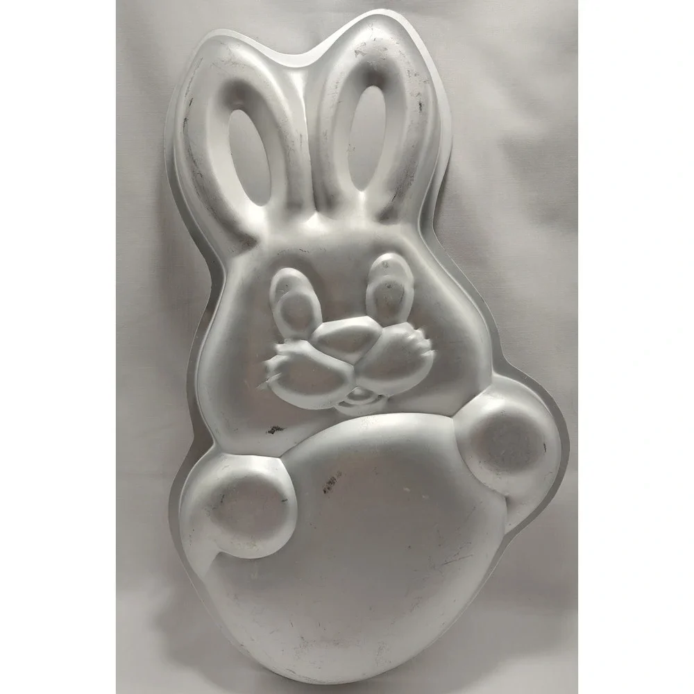 Vintage Wilton Easter Bunny Tin Cake Pan 1979‎ #502-1913